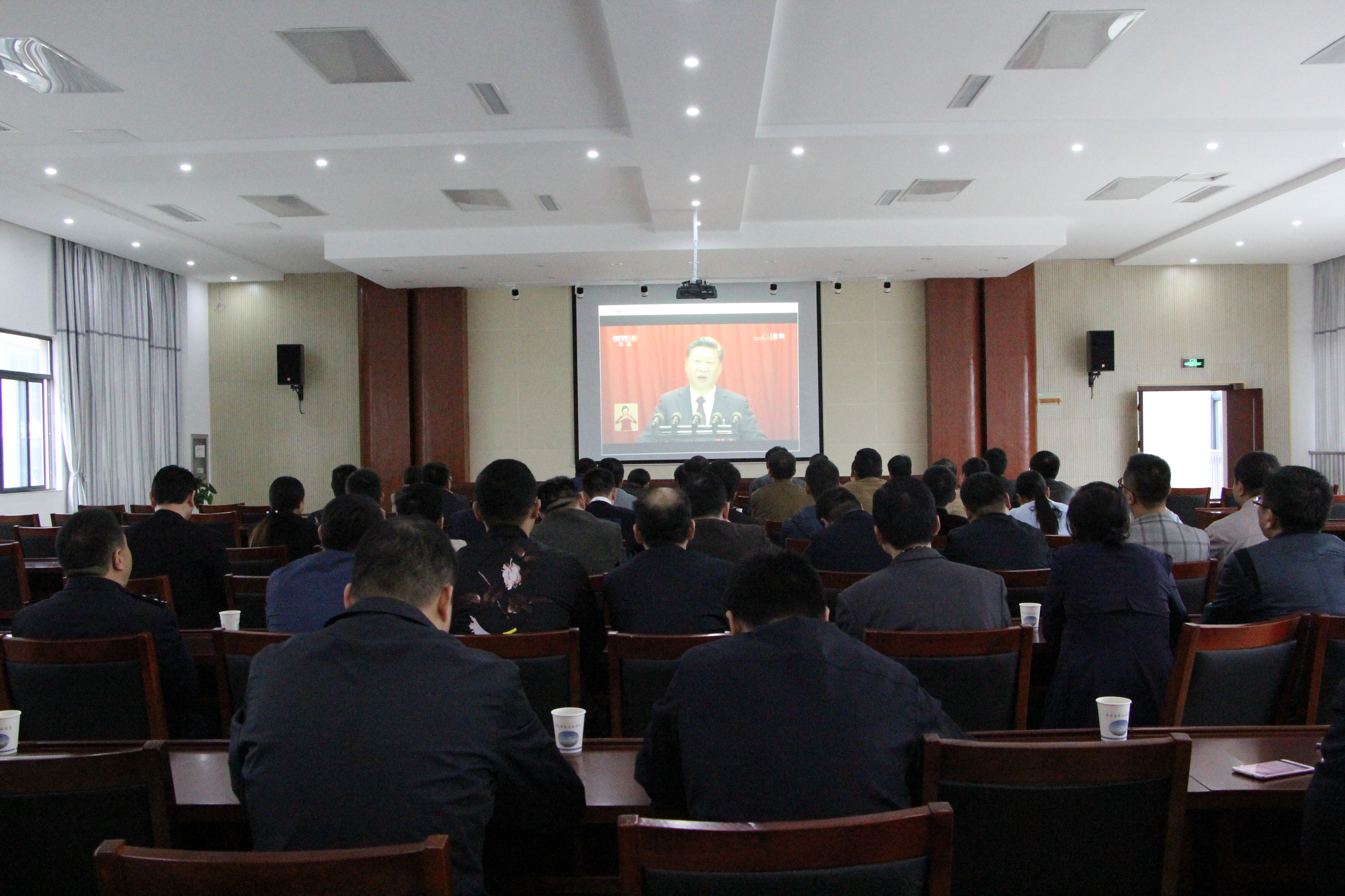 ֣�Ѹ��������������տ�����ʮ�Ŵ�Ļ��ֱ��ʢ��